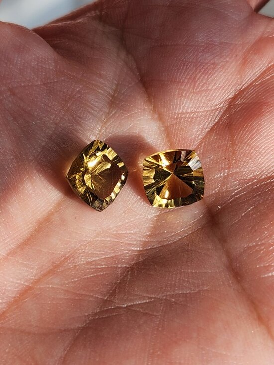 Estate Jewelry - VTG Matched Pair Natural Citrine 5.60 CTW Golden Cushion Cut Loose Gemstones 9mm